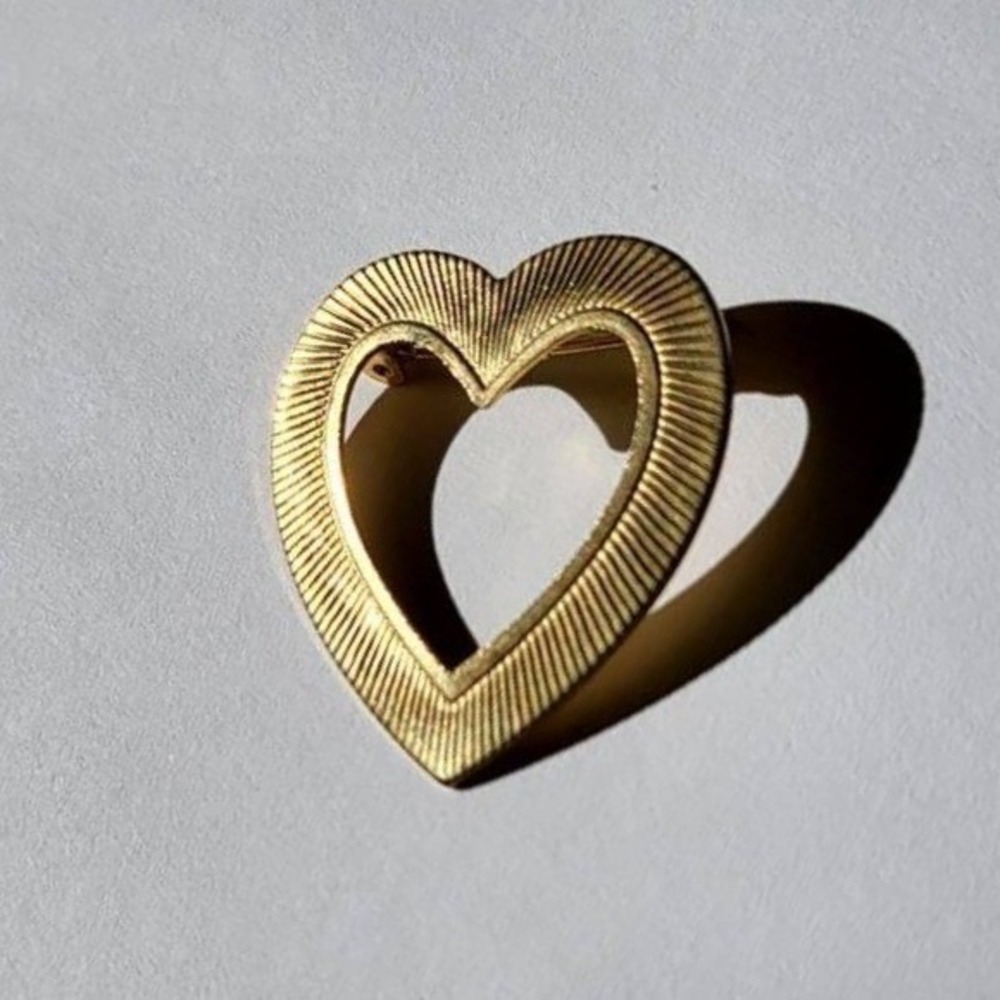 Gold Tone Heart Shape Vintage Pin Brooch Textured Vintage Jewelry Gift